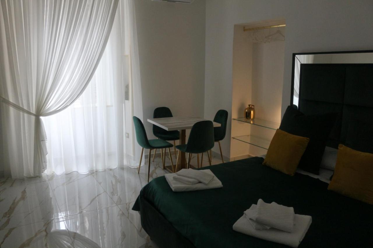 Valeryroom * Napoli